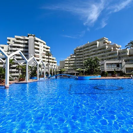 Benal Superb Front 1 Bedroom Apartment, Sleeps 5 *
