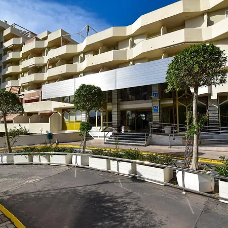 Apartmán Benal Superb Front 1 Bedroom Apartment, Sleeps 5
