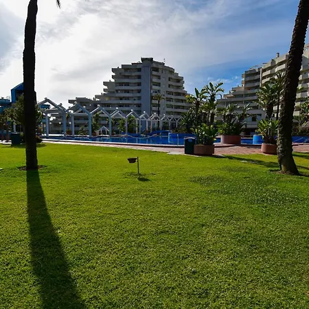 Benal Superb Front 1 Bedroom Apartment, Sleeps 5