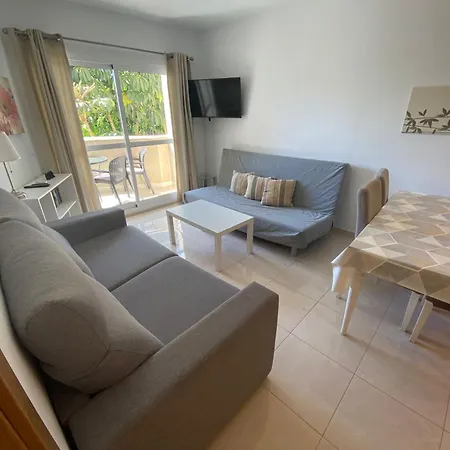 Benal Superb Front 1 Bedroom Apartment, Sleeps 5 Apartmán